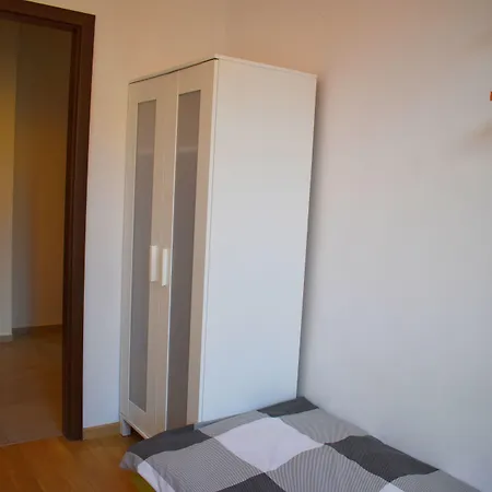 Swidnicka Hostel *