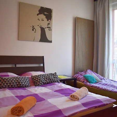 Swidnicka Hostel *