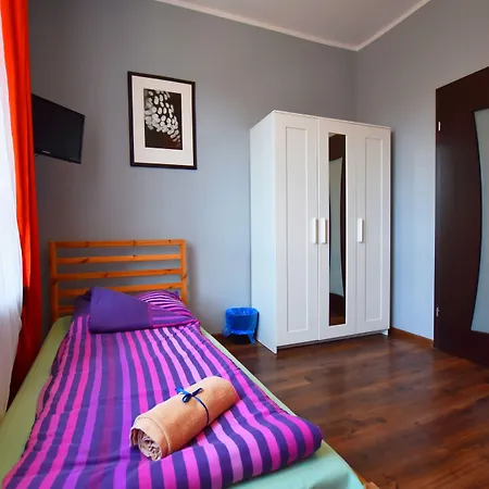 Swidnicka Hostel *