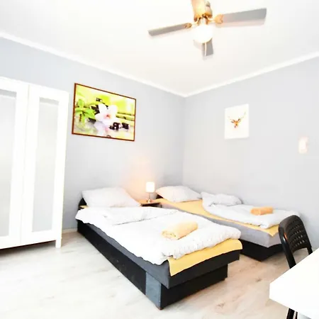 Swidnicka Hostel *
