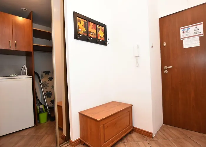 Swidnicka Хостел *